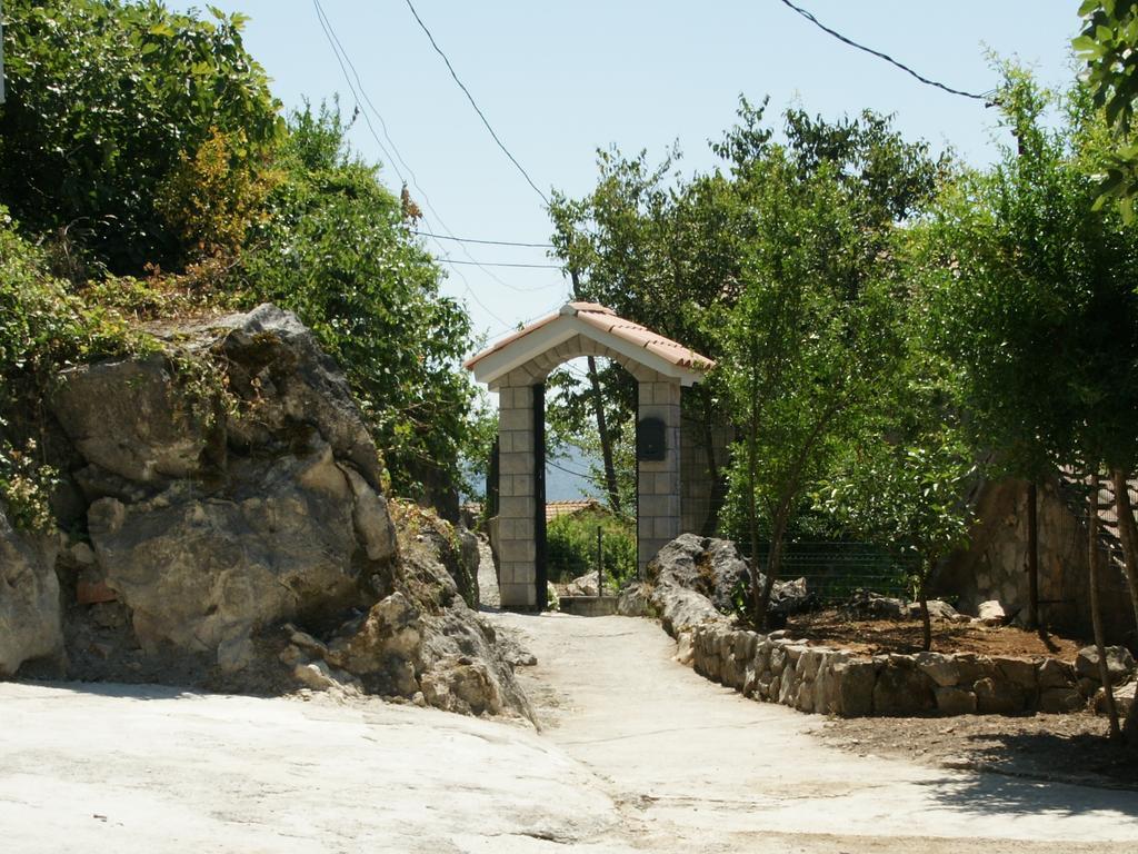 Karuc Paradise House Skadar Lake מראה חיצוני תמונה